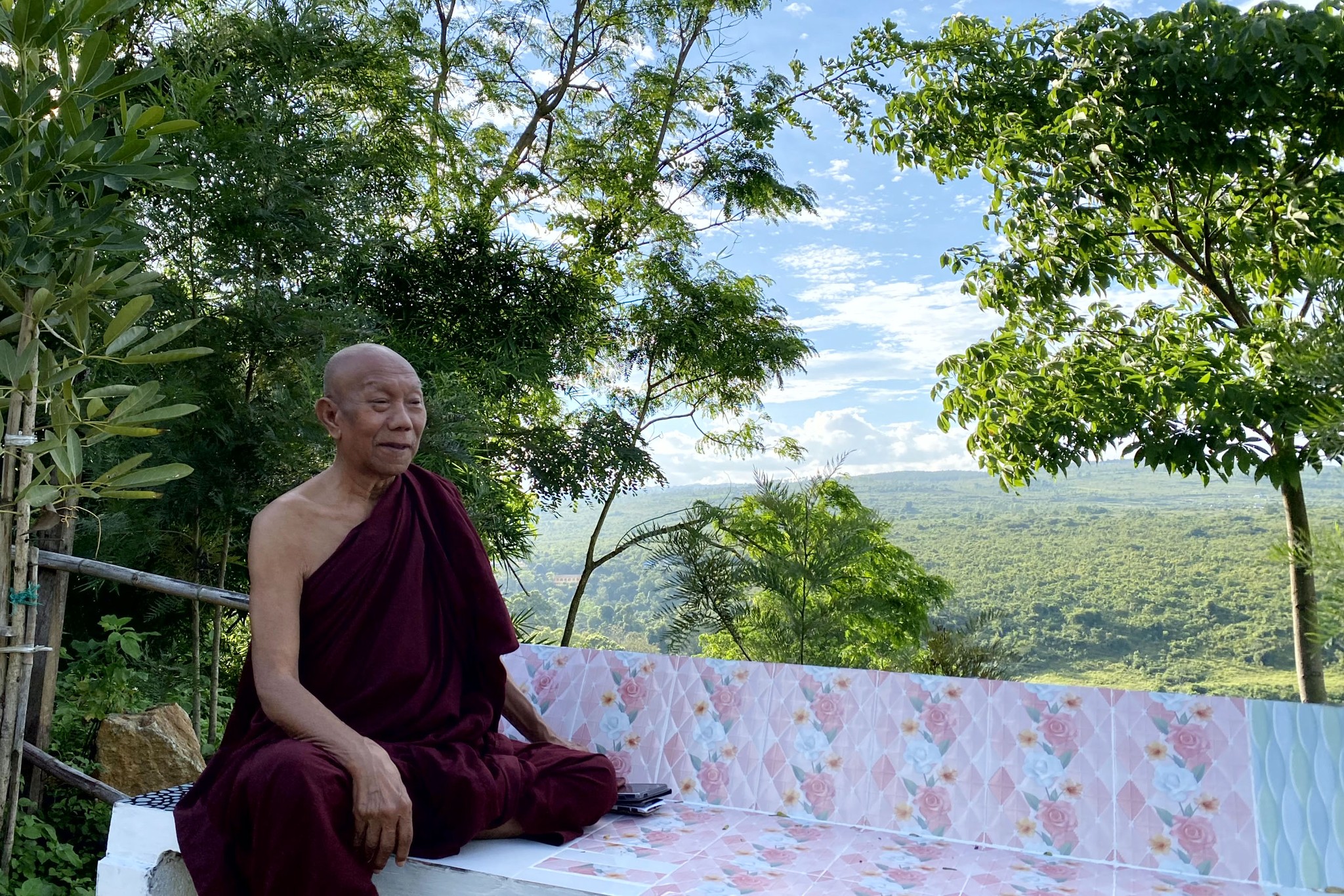ဓမ္မအလင်းရောင်တောရရိပ်သာ ပုံရိပ်